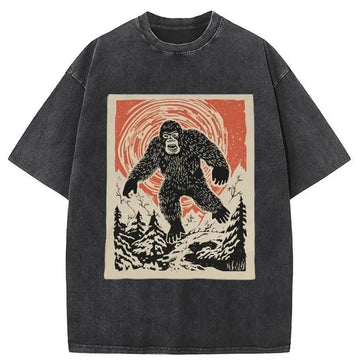 Personality fashion Bigfoot Monster Japanese Washed T-Shirt