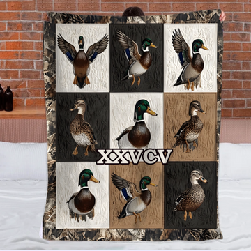 Love Hunting Customized Animal Themed Blanket - Personalized Name - Gift For Hunting Lovers