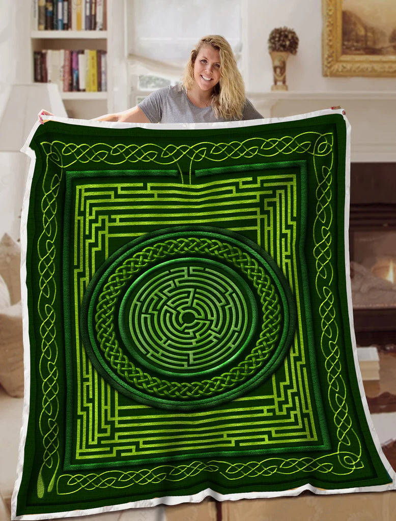 Celtic Irish Labyrinth Pre Blanket Sofa Bed Bed Blanket  Irish Gift St.Patrick's Day Malalan