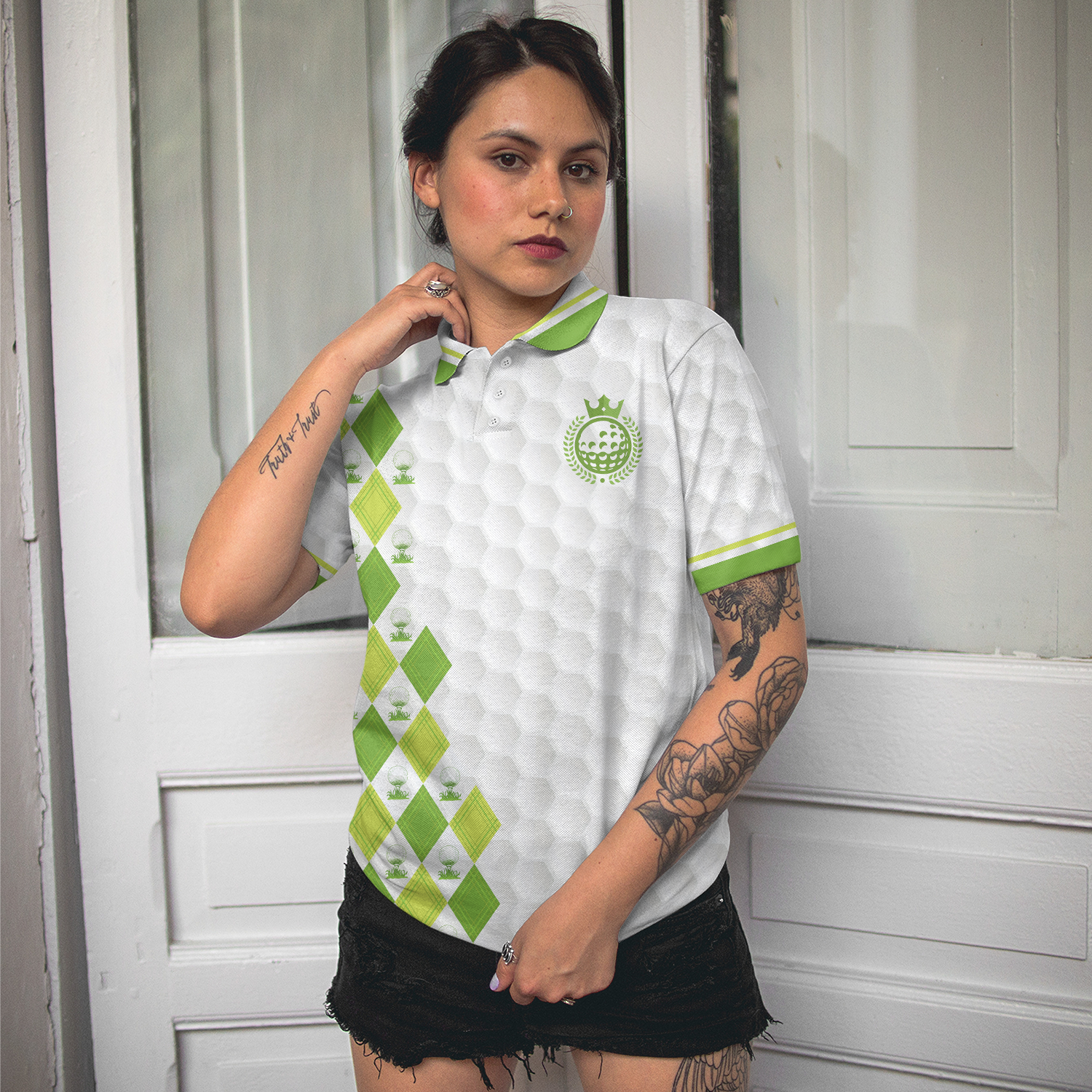 Queen Of The Green Argyle Pattern With Golf Ball On Tee Short Sleeve Women Polo Shirt White And Green Golf Shirt For Ladies - 4