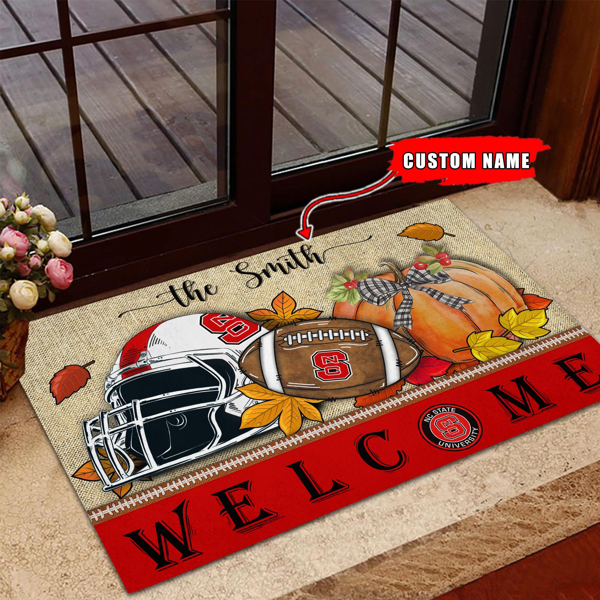 NCAA18-NC State Wolfpack Welcome Fall Football Doormat - Custom name